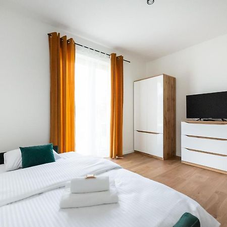Hohome Comfy Apartments وارسو المظهر الخارجي الصورة