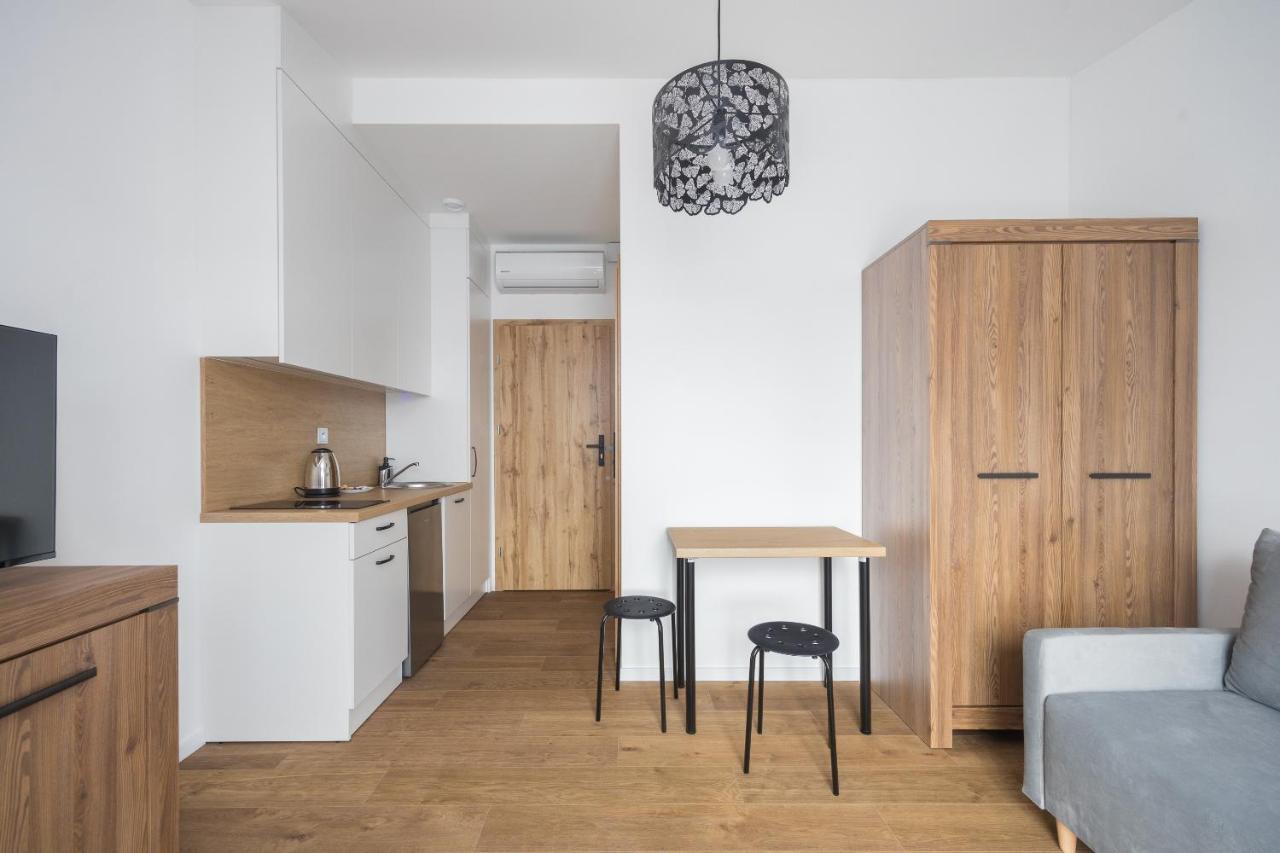 Hohome Comfy Apartments وارسو المظهر الخارجي الصورة