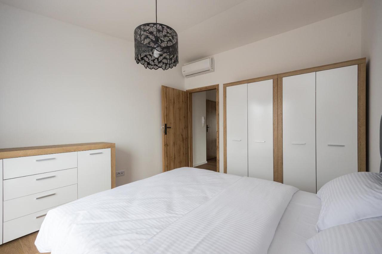 Hohome Comfy Apartments وارسو المظهر الخارجي الصورة