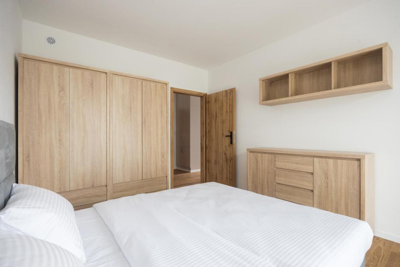 Hohome Comfy Apartments وارسو المظهر الخارجي الصورة