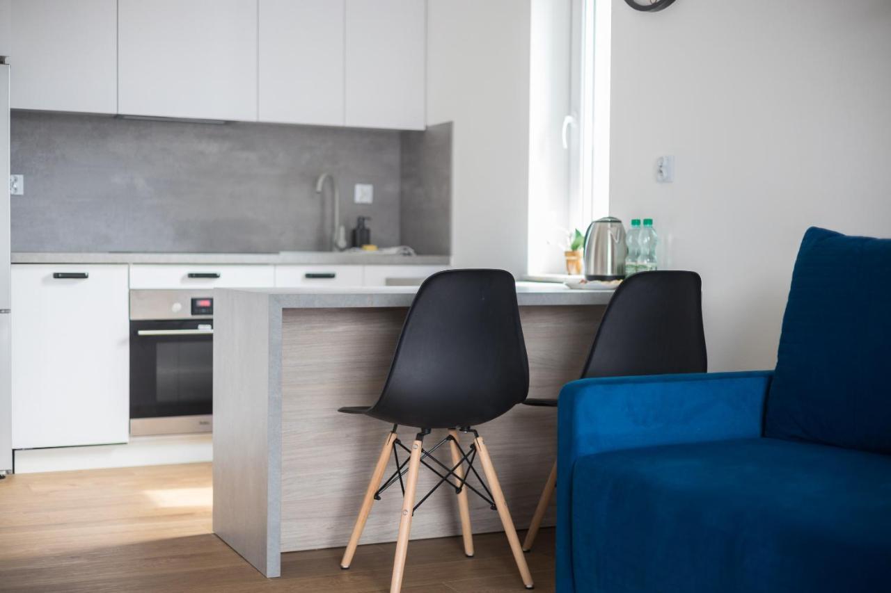 Hohome Comfy Apartments وارسو المظهر الخارجي الصورة