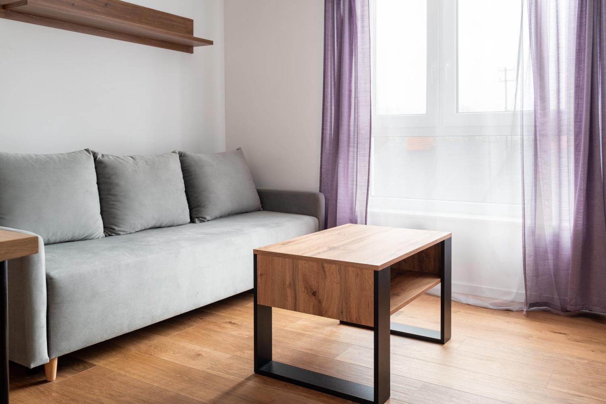 Hohome Comfy Apartments وارسو المظهر الخارجي الصورة