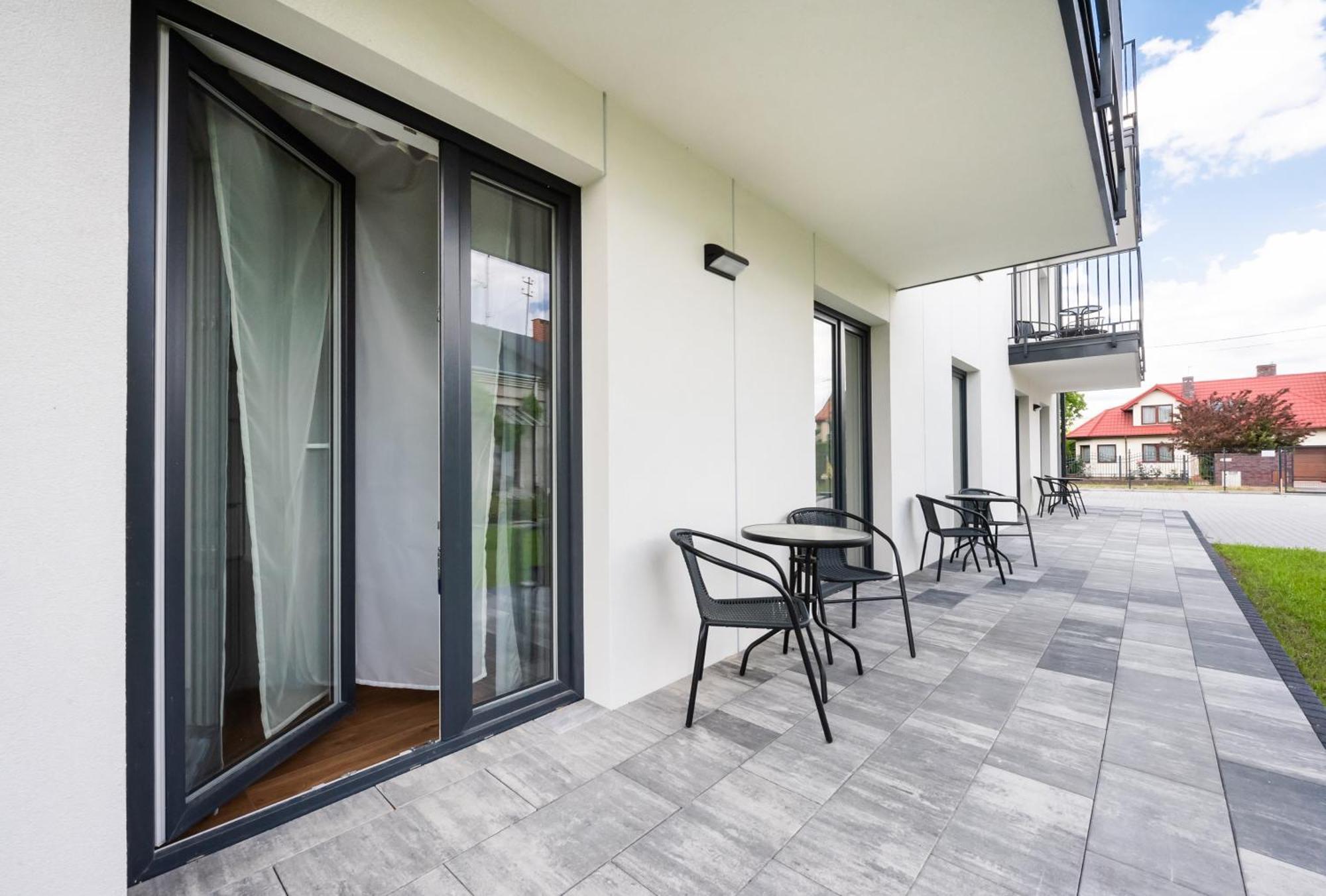 Hohome Comfy Apartments وارسو المظهر الخارجي الصورة